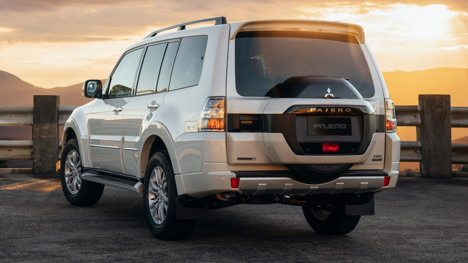 Το Mitsubishi Pajero επιστρέφει το 2027 ως πολυτελές SUV